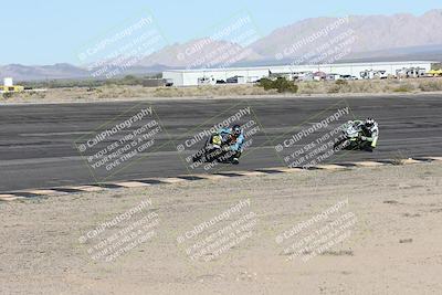 media/Jan-16-2026-CVMA Friday Practice (Fri) [[6f2bf47531]]/5-Racer 4-Trackday1/Session 2 (Bowl)/